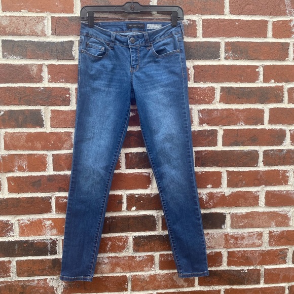 4for $20 Aeropostale size 4 blue jean jegging - Picture 7 of 14